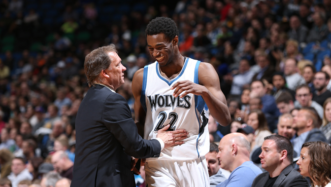 发球策略应 发球策略应